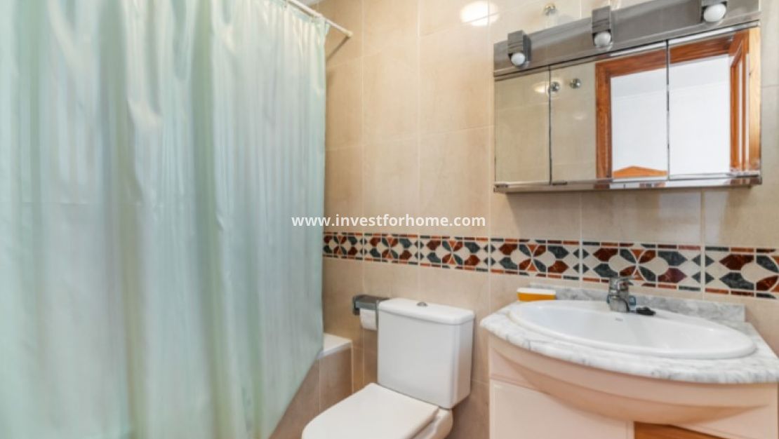Sale - Apartment - Torrevieja - Costa Blanca