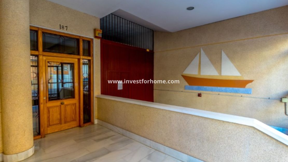 Sale - Apartment - Torrevieja - Costa Blanca
