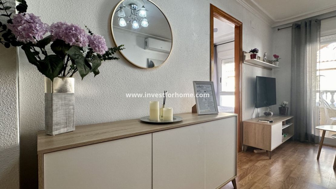 Sale - Apartment - Torrevieja - Costa Blanca