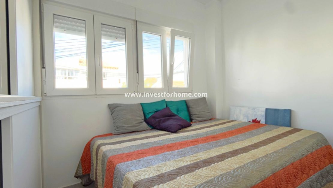 Sale - Apartment - Torrevieja - Costa Blanca