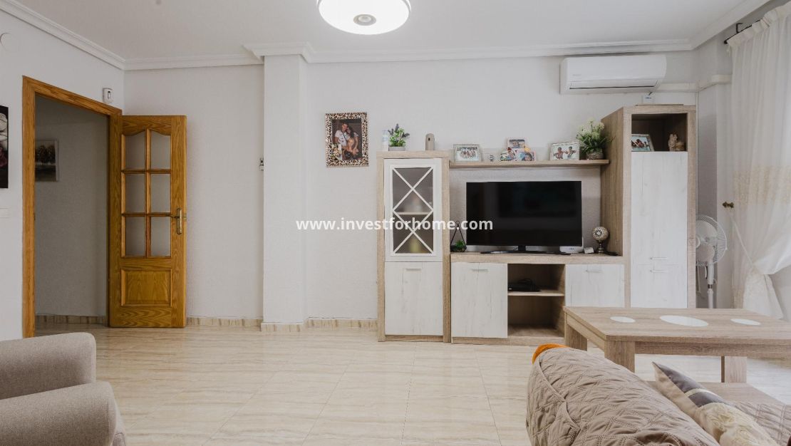 Sale - Apartment - Torrevieja - Costa Blanca