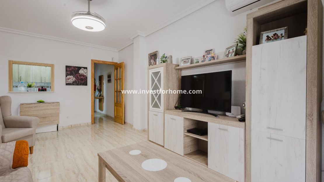 Sale - Apartment - Torrevieja - Costa Blanca