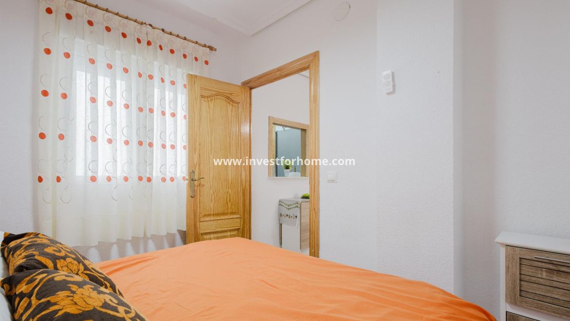 Sale - Apartment - Torrevieja - Costa Blanca