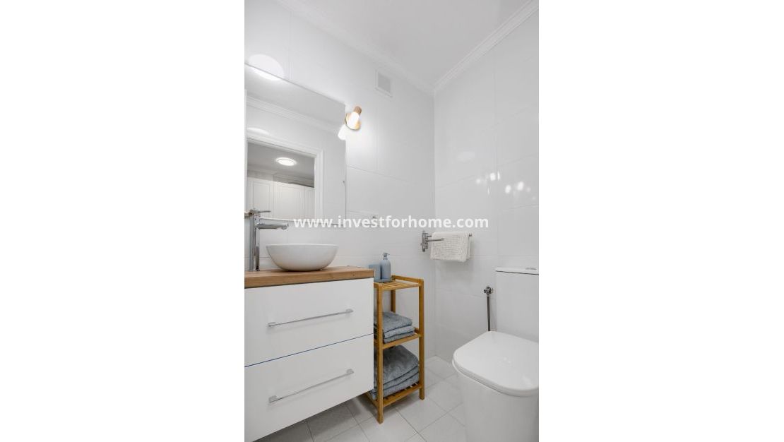 Sale - Apartment - Torrevieja - Costa Blanca