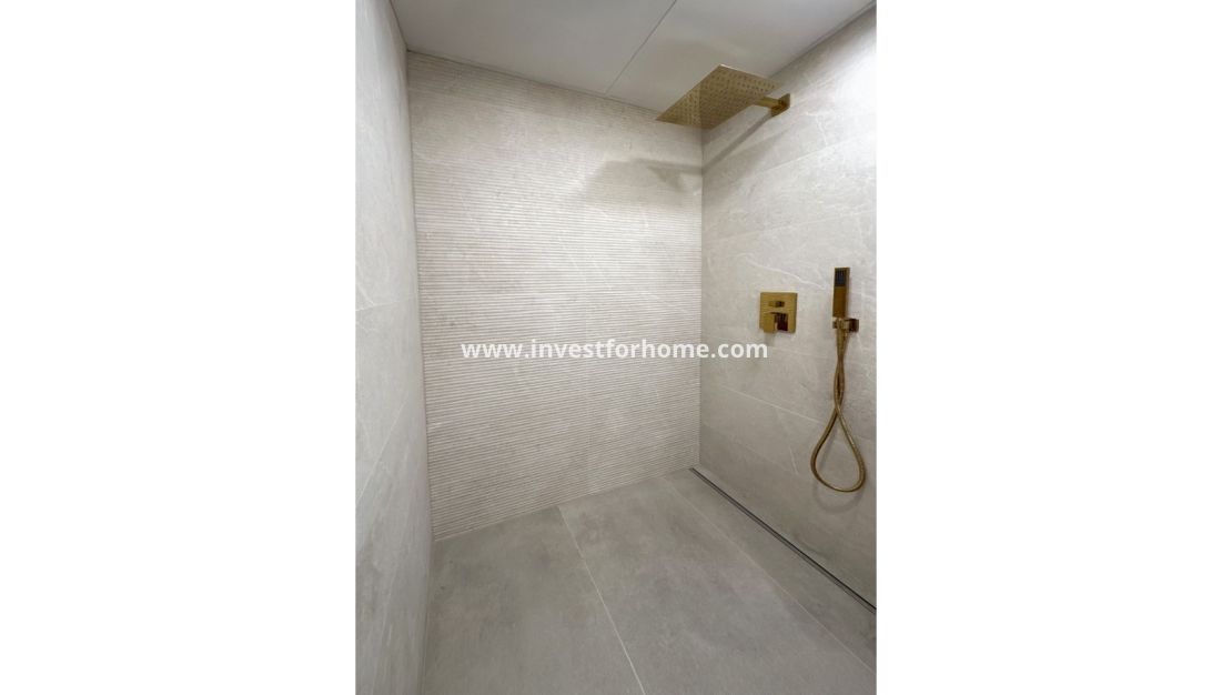 Sale - Apartment - Torrevieja - Costa Blanca