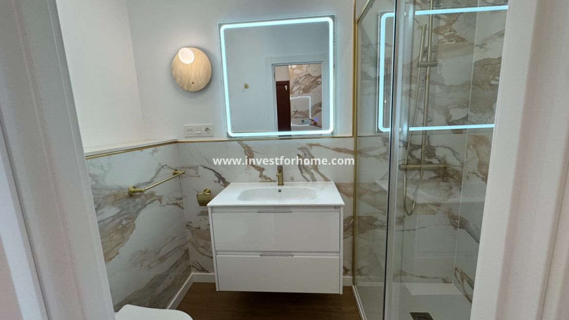 Sale - Apartment - Torrevieja - Costa Blanca