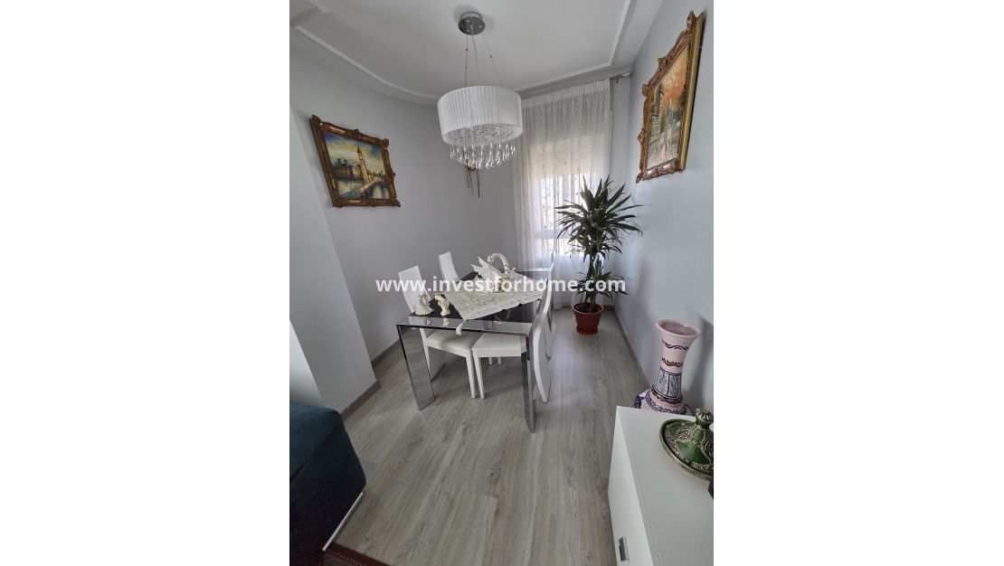 Sale - Apartment - Torrevieja - Costa Blanca