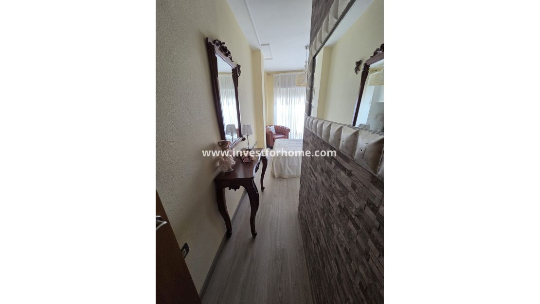 Sale - Apartment - Torrevieja - Costa Blanca