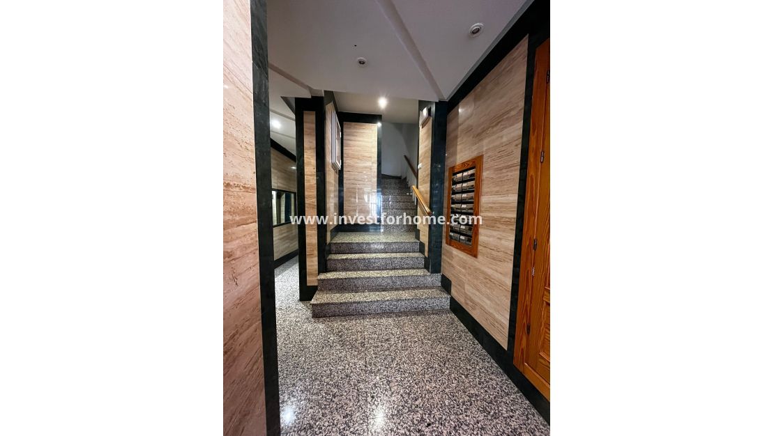 Sale - Apartment - Torrevieja - Costa Blanca