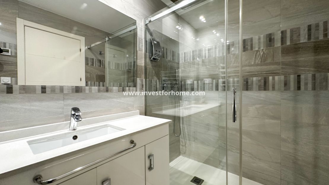 Sale - Apartment - Torrevieja - Costa Blanca