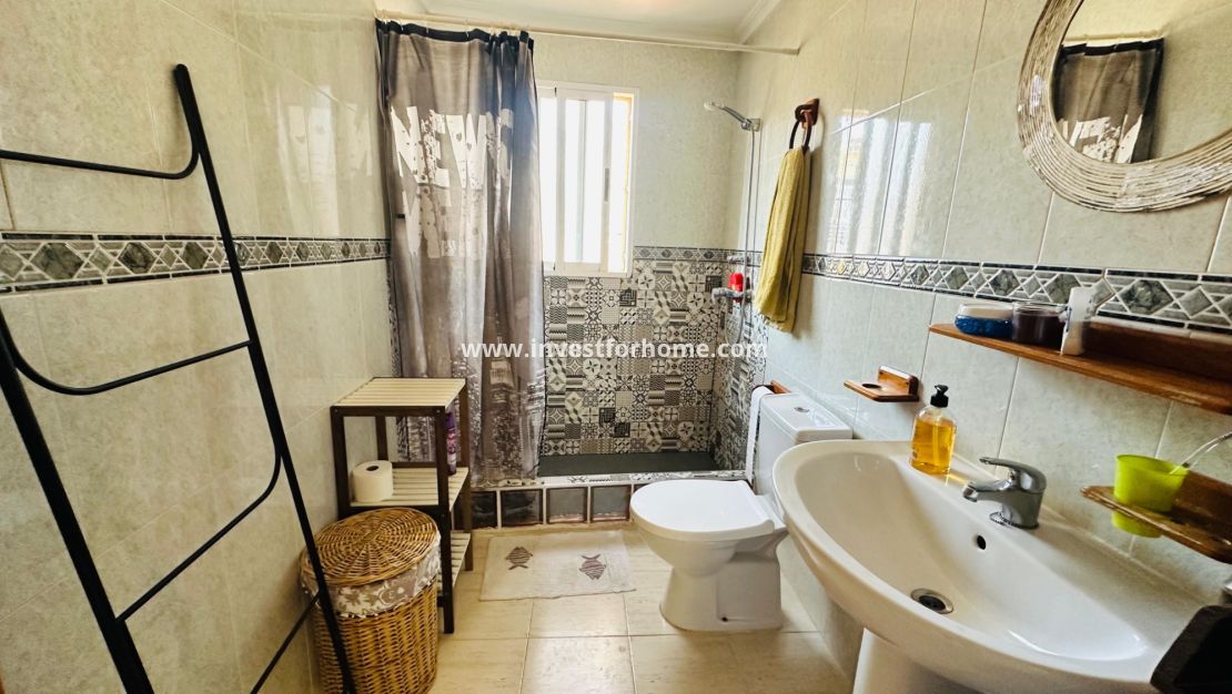 Sale - Apartment - Torrevieja - Costa Blanca