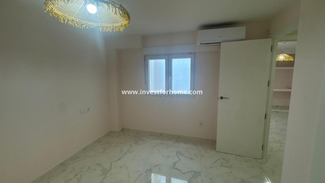 Sale - Apartment - Torrevieja - Costa Blanca