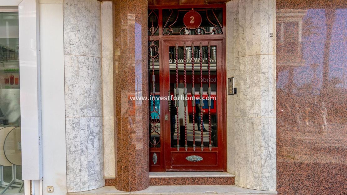 Sale - Apartment - Torrevieja - Costa Blanca