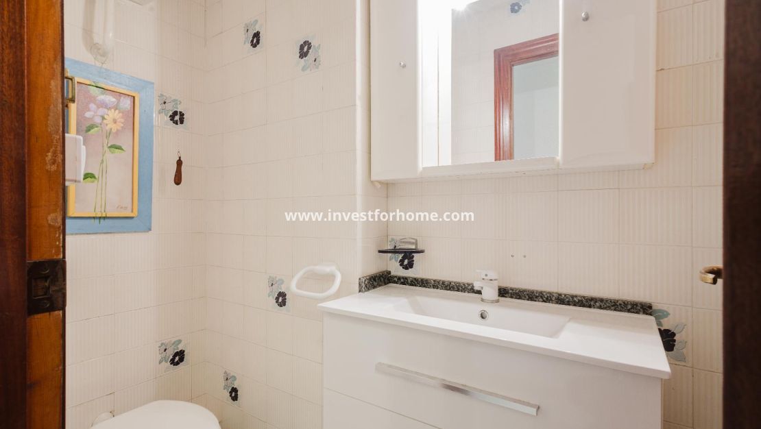 Sale - Apartment - Torrevieja - Costa Blanca