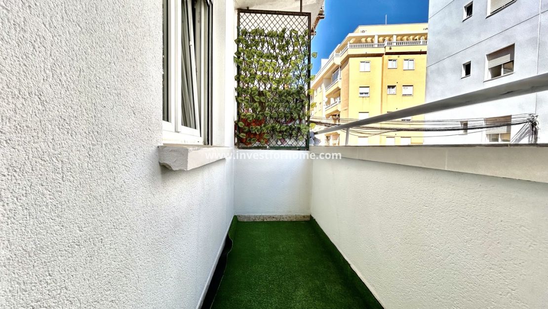 Sale - Apartment - Torrevieja - Costa Blanca