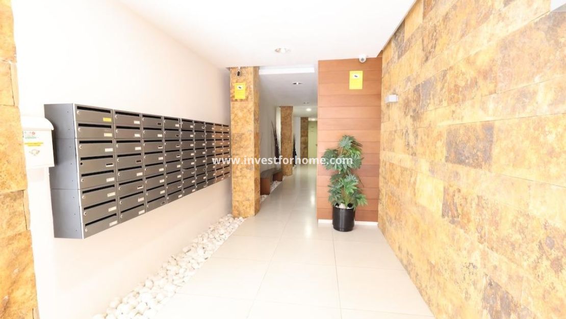 Sale - Apartment - Torrevieja - Costa Blanca