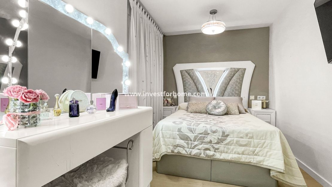Sale - Apartment - Torrevieja - Costa Blanca