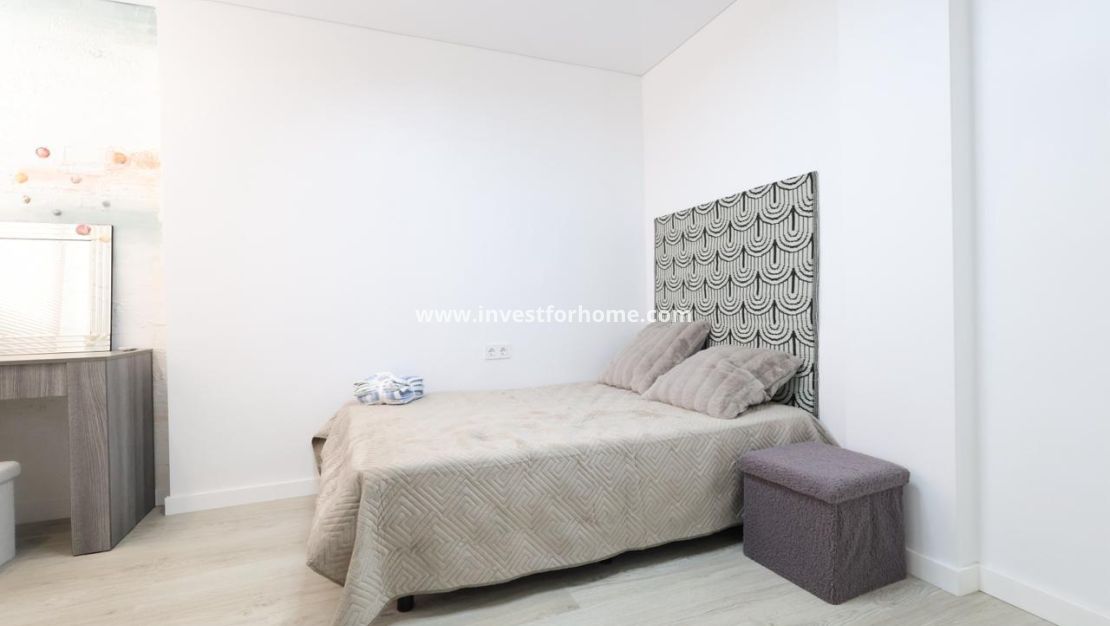 Sale - Apartment - Torrevieja - Costa Blanca