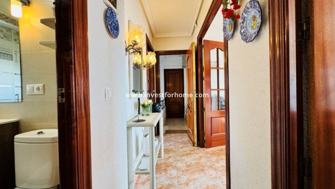 Sale - Apartment - Torrevieja - Costa Blanca