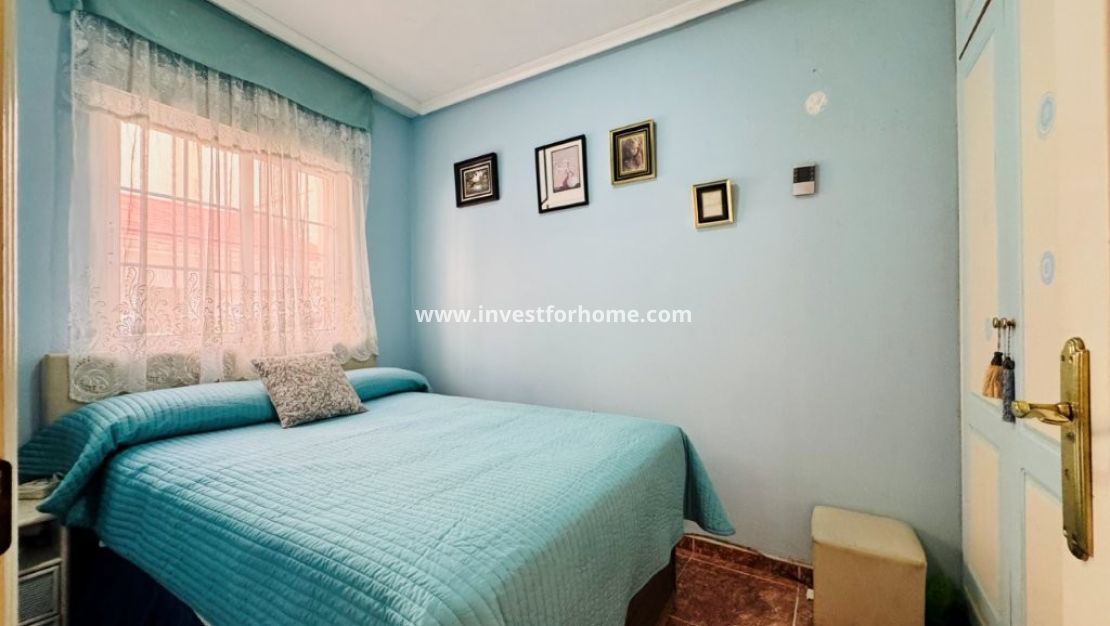 Sale - Apartment - Torrevieja - Costa Blanca
