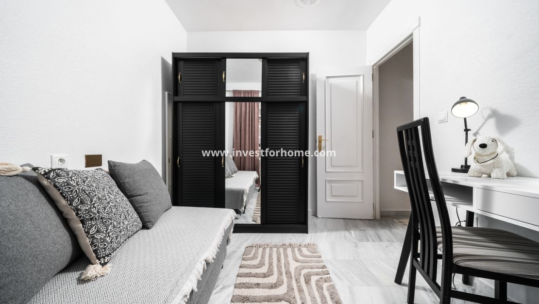Sale - Apartment - Torrevieja - Costa Blanca