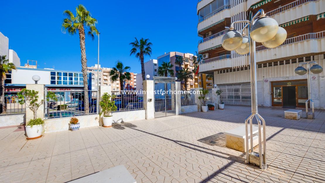 Sale - Apartment - Torrevieja - Costa Blanca