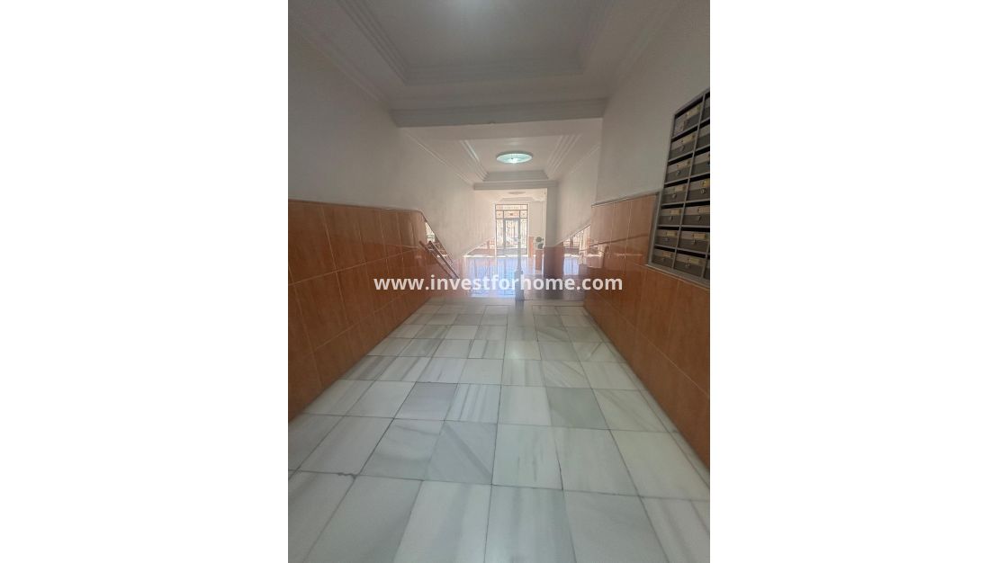 Sale - Apartment - Torrevieja - Costa Blanca