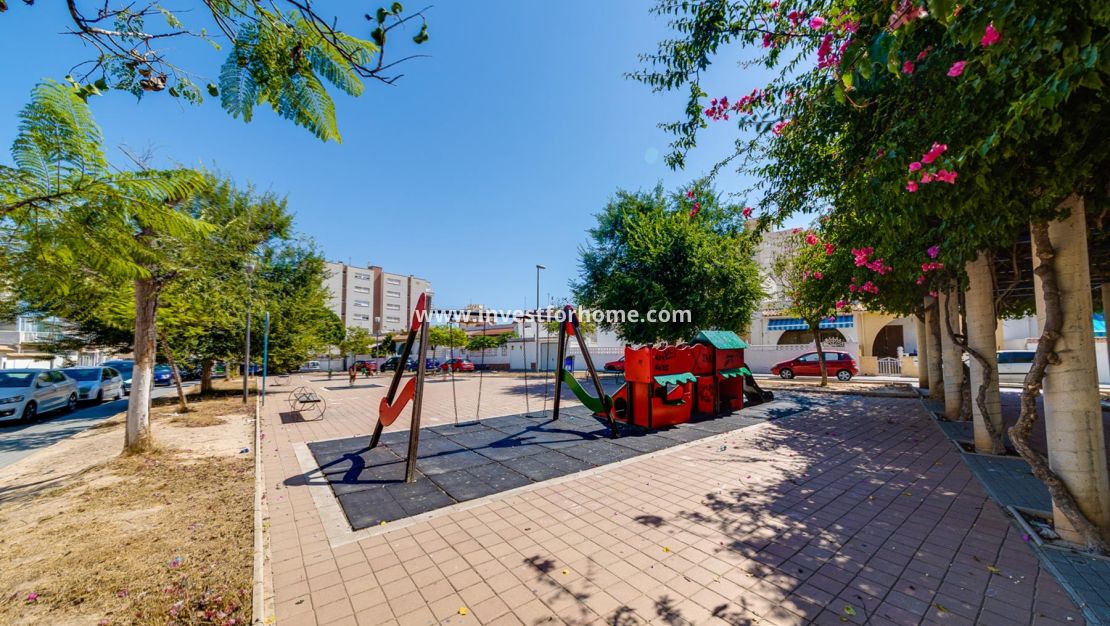 Sale - Apartment - Torrevieja - Costa Blanca