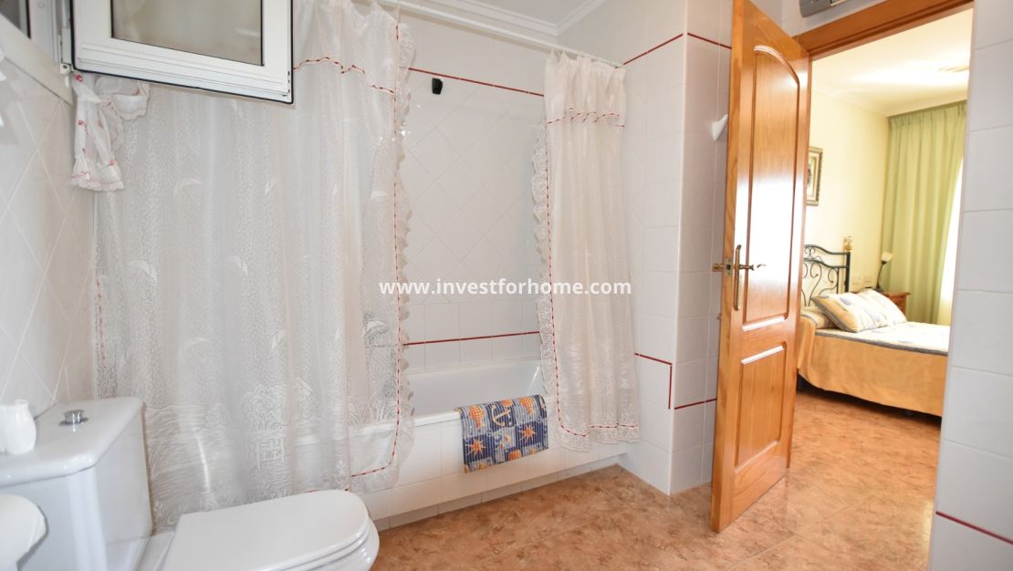 Sale - Apartment - Torrevieja - Costa Blanca