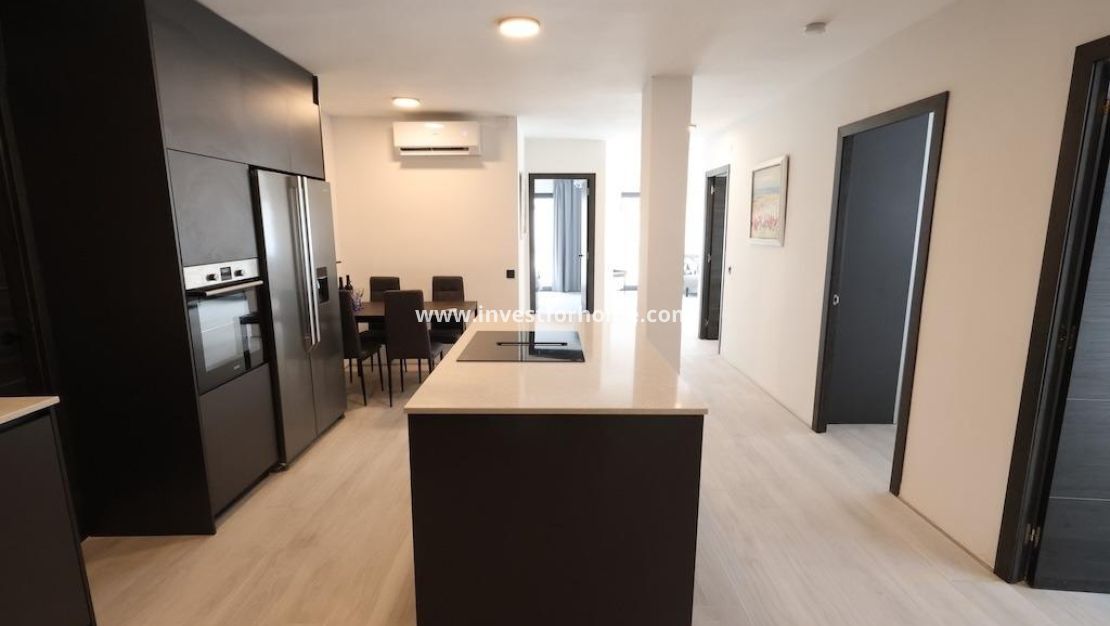 Sale - Apartment - Torrevieja - Costa Blanca