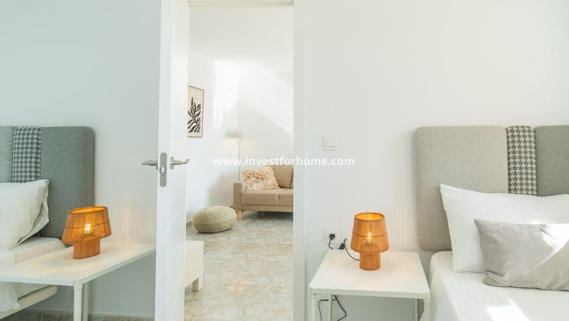 Sale - Apartment - Torrevieja - Costa Blanca