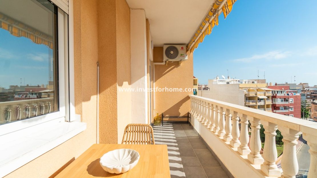 Sale - Apartment - Torrevieja - Costa Blanca