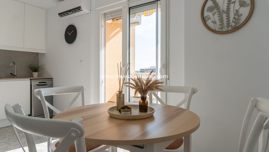 Sale - Apartment - Torrevieja - Costa Blanca