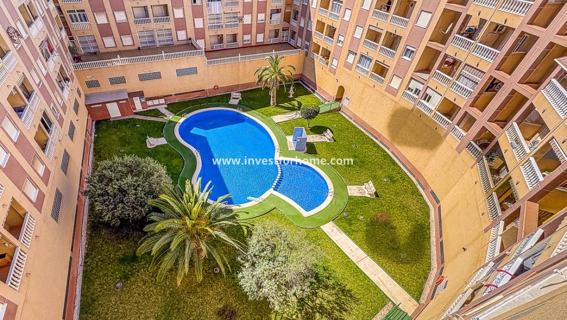 Sale - Apartment - Torrevieja - Costa Blanca