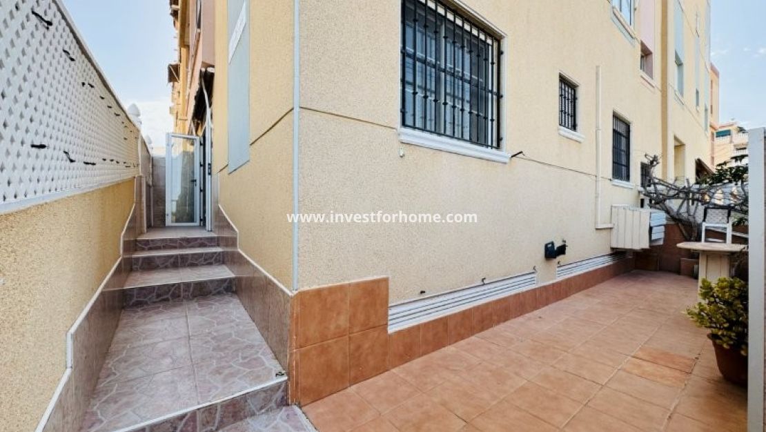 Sale - Apartment - Torrevieja - Costa Blanca