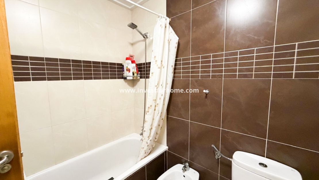 Sale - Apartment - Torrevieja - Costa Blanca