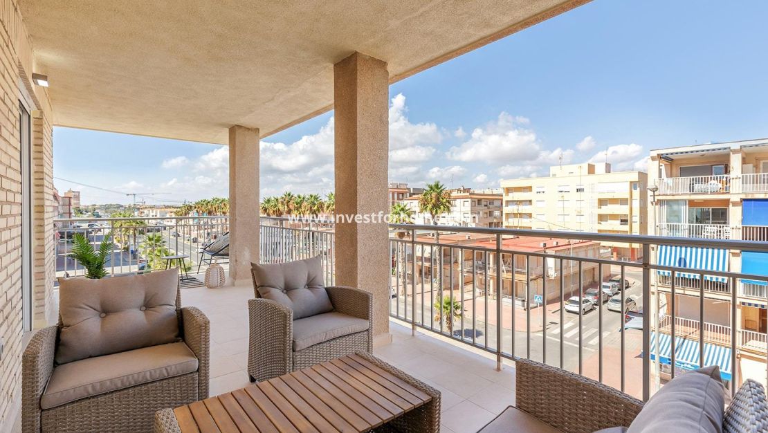 Sale - Apartment - Torrevieja - El Acequión - Los Náufragos