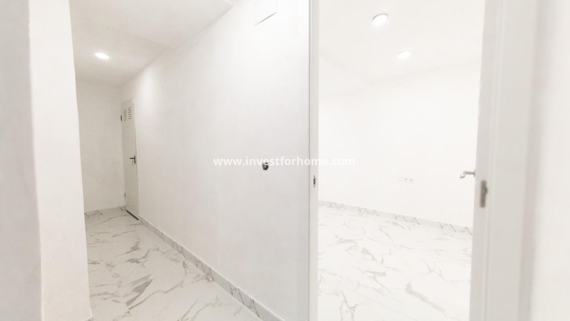 Sale - Apartment - Torrevieja - El Acequión - Los Náufragos