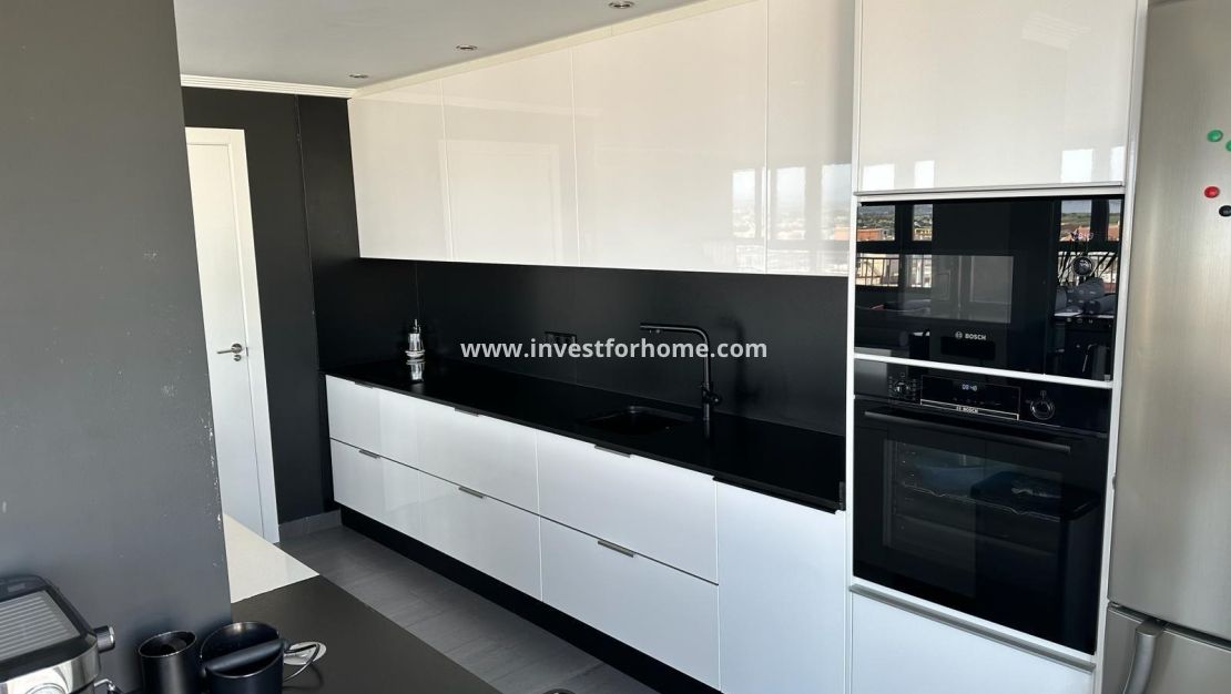 Sale - Apartment - Torrevieja - El Acequión - Los Náufragos