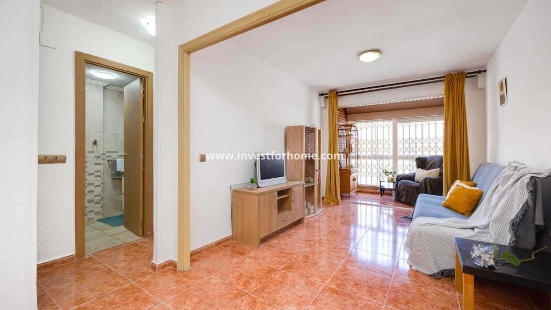 Sale - Apartment - Torrevieja - El Acequión - Los Náufragos