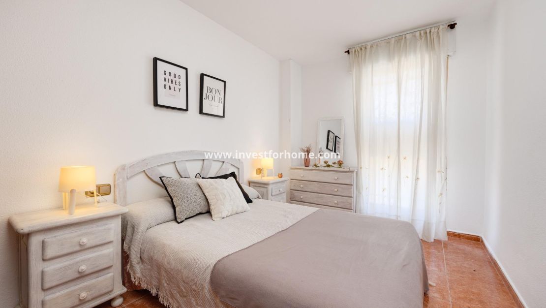 Sale - Apartment - Torrevieja - El Acequión - Los Náufragos