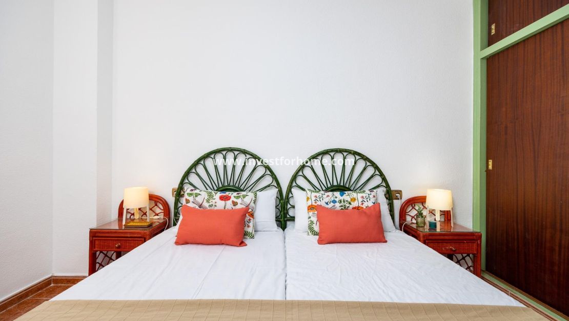 Sale - Apartment - Torrevieja - El Acequión - Los Náufragos