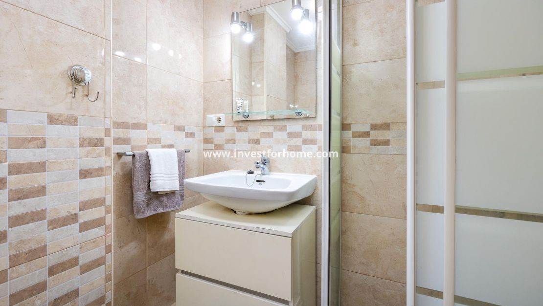 Sale - Apartment - Torrevieja - El Acequión - Los Náufragos