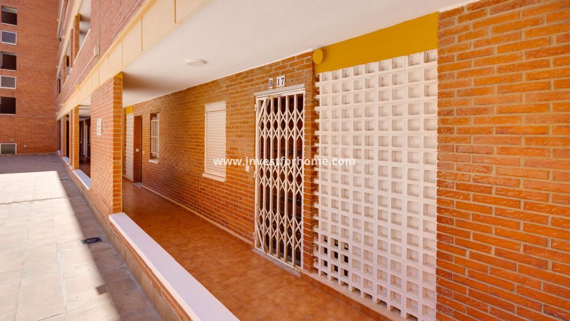 Sale - Apartment - Torrevieja - El Acequión - Los Náufragos