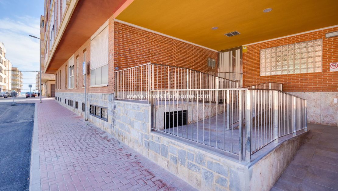 Sale - Apartment - Torrevieja - El Acequión - Los Náufragos