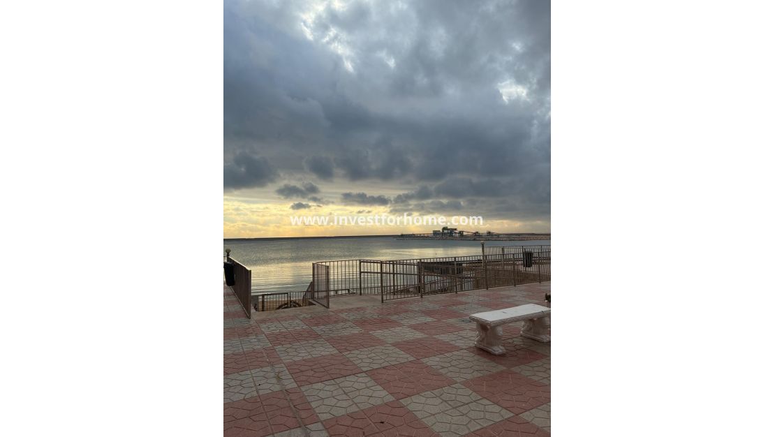 Sale - Apartment - Torrevieja - El Acequión - Los Náufragos