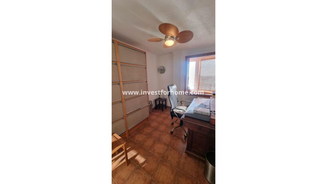 Sale - Apartment - Torrevieja - El Acequión - Los Náufragos