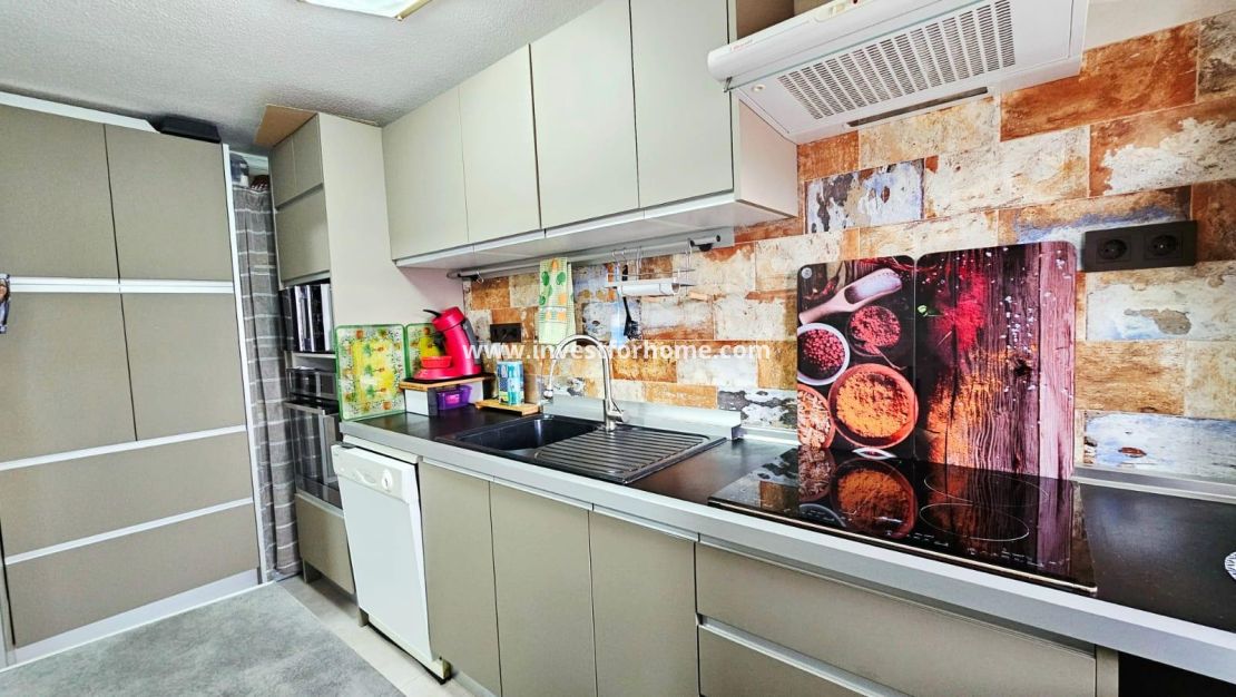 Sale - Apartment - Torrevieja - El Acequión - Los Náufragos