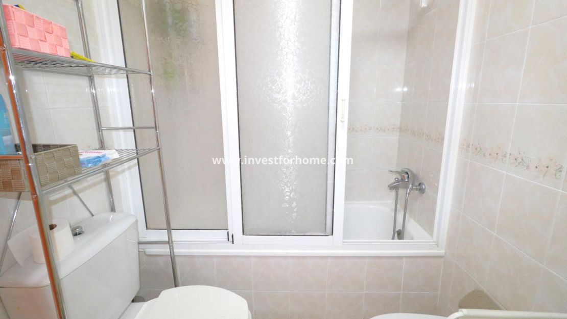 Sale - Apartment - Torrevieja - El Acequión - Los Náufragos