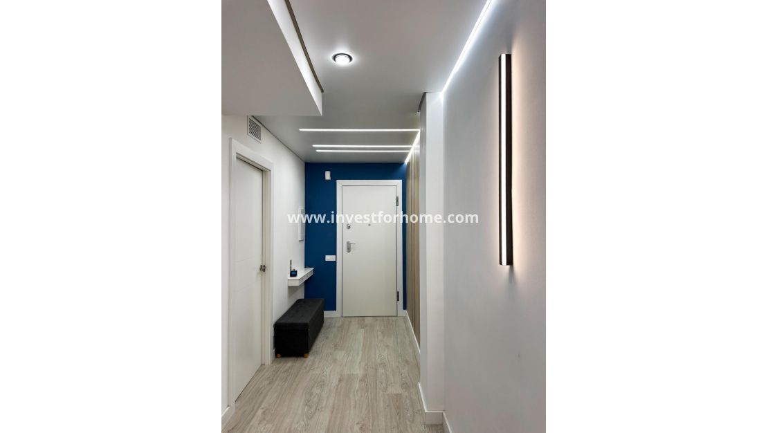 Sale - Apartment - Torrevieja - El Acequión - Los Náufragos